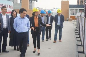 市國資委黨委書記、主任婁顯杰赴市北32號(hào)地塊調(diào)研“紅色工地”建設(shè)